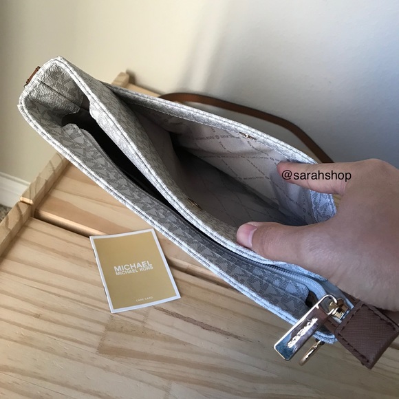 🌼Michael Kors Set - Picture 11 of 16